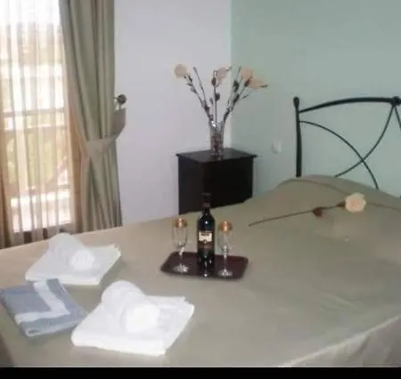 Sarandos Guest house *